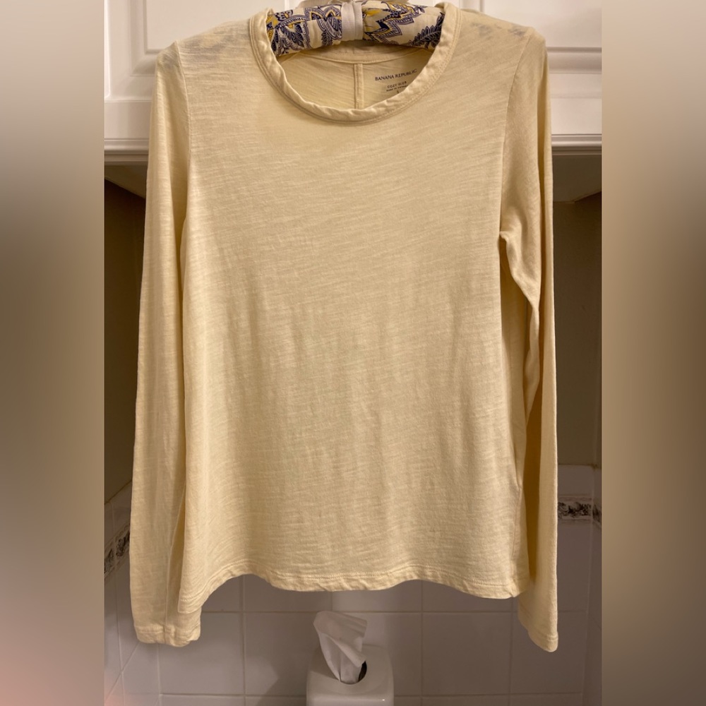 Banana Republic long sleeve yellow t shirt